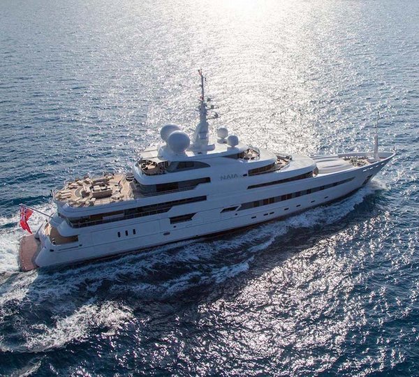Superyacht Naia