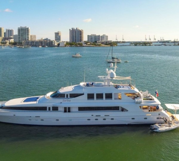 Superyacht SURINA