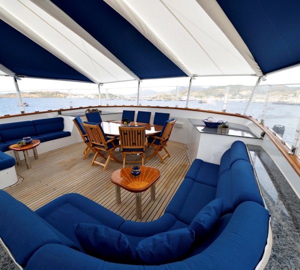 The Mercy Boys - Sundeck Dining