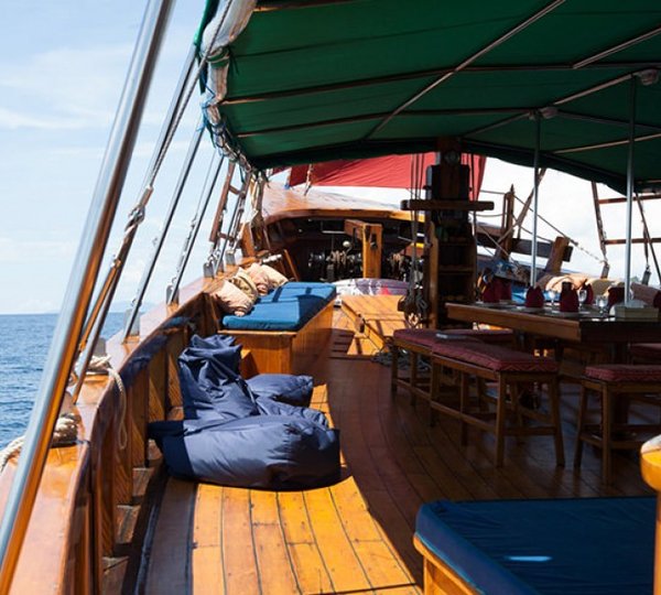 Tiger Blue Liveaboard Deck