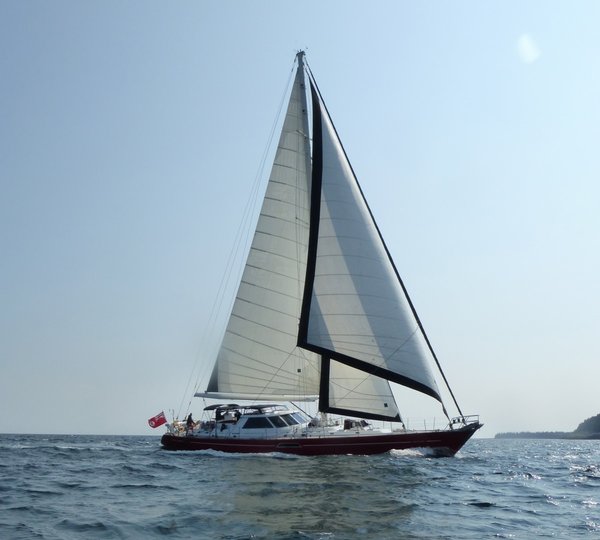 Yacht 'Mustang' - Sailing