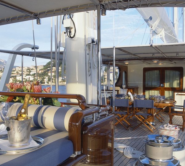 Yacht ATHENA - Alfresco