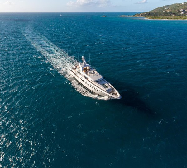 Yacht HARLE By Feadship - Underway From Above