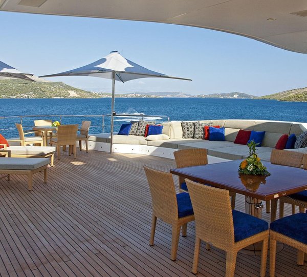 Yacht MARY JEAN II By ISA - Aft Deck Seating