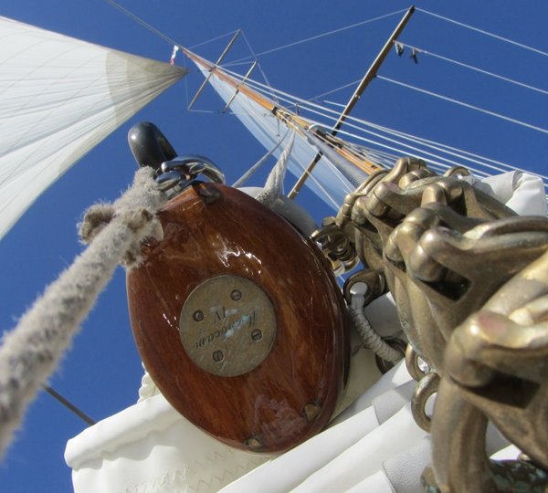 Yacht Moonbeam IV - Block Detail