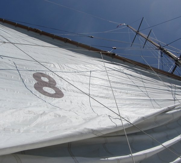 Yacht Moonbeam IV - Raise The Main