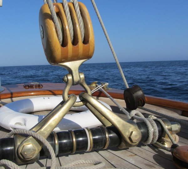 Yacht Moonbeam IV - Running Gear Detail