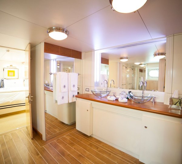 Yacht OCEANA By Oceanfast  