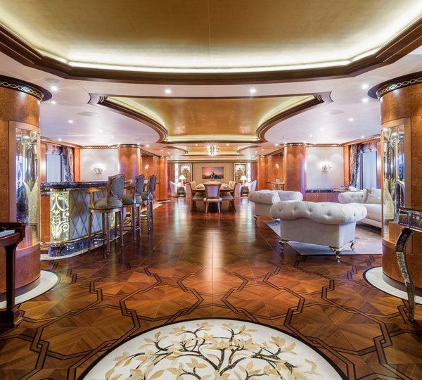 Yacht Solandge - Main Deck Salon