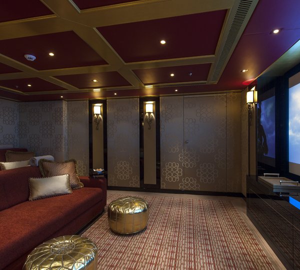 Yacht Solandge - Movies