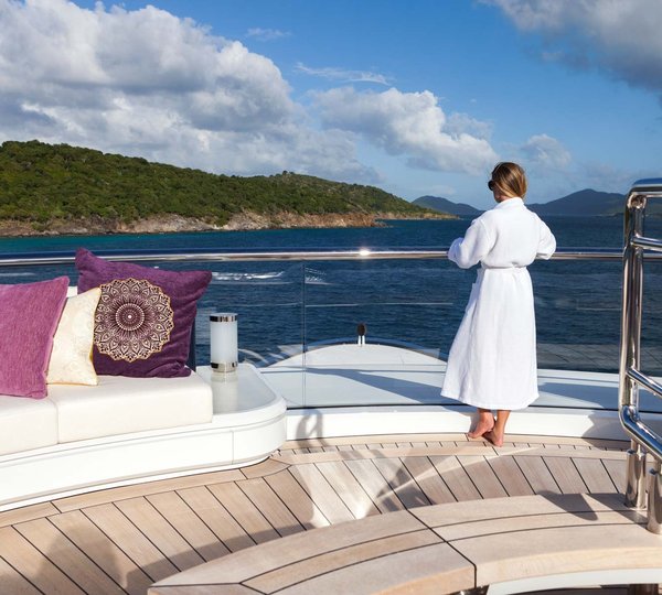 Yacht Solandge - Sundeck