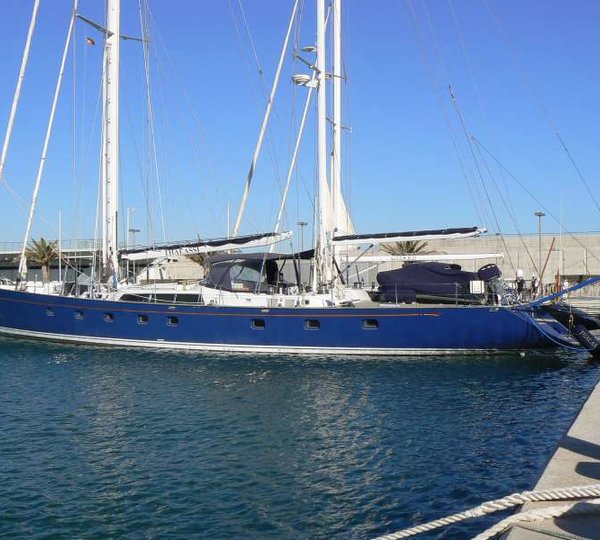 Yacht Thalassi