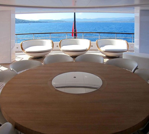 Aft Deck Dining Table