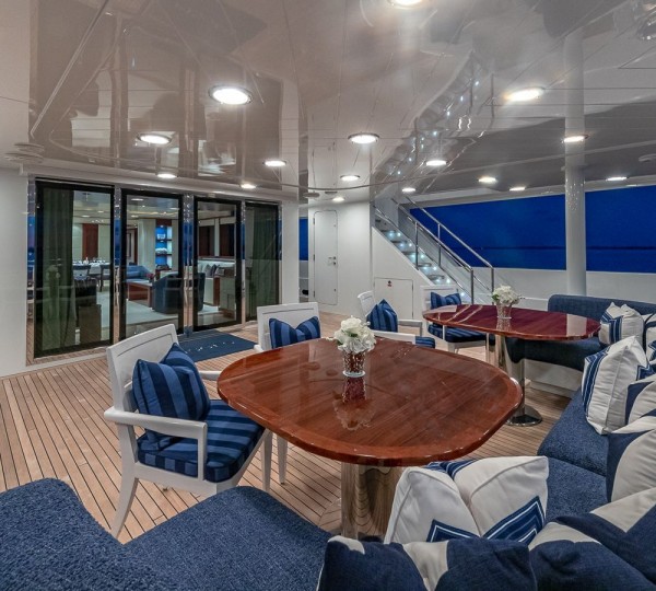 Aft Deck Louning Area