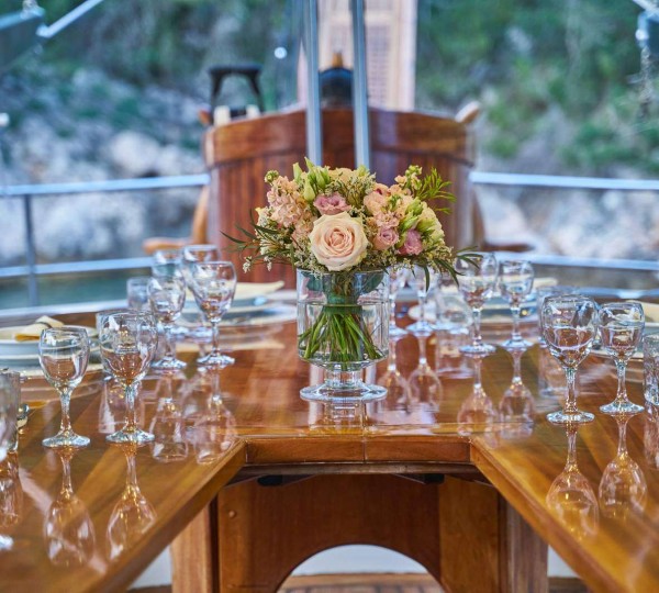 Al Fresco Dining Detail