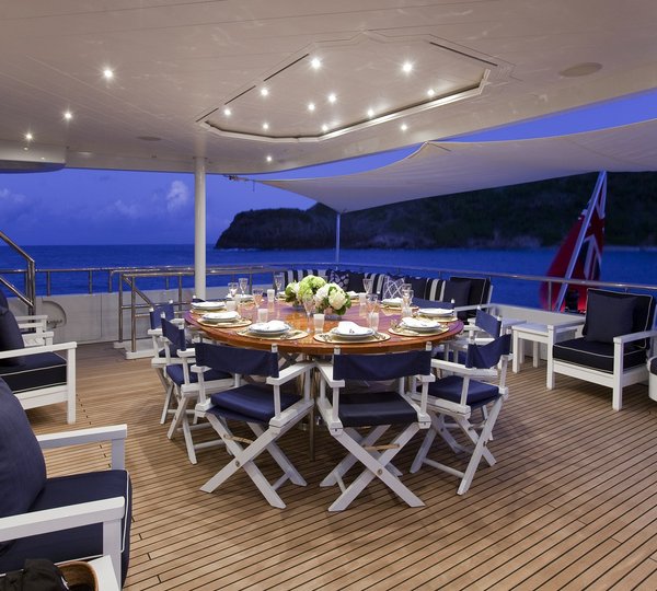 Alfresco Dining By Night