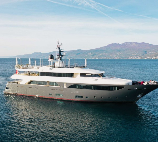 Luxury Yacht LADY TRUDY