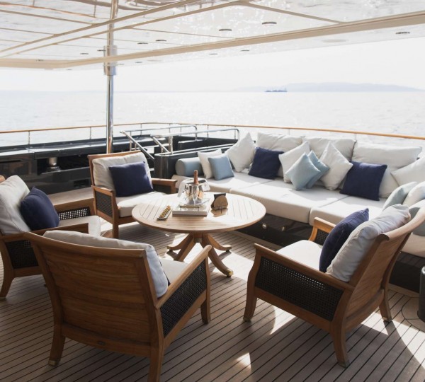 Main Deck Aft Seating Area
