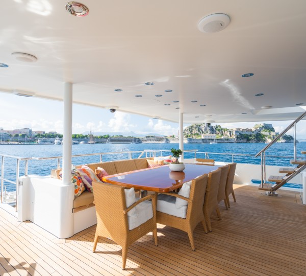 Main Deck Al Fresco Dining