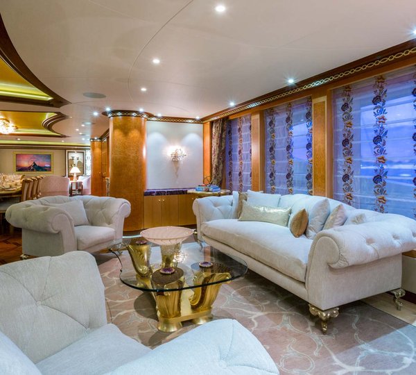 Main Deck Lounge Seating