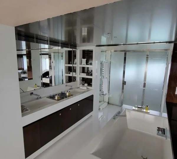 Master Suite Bathroom