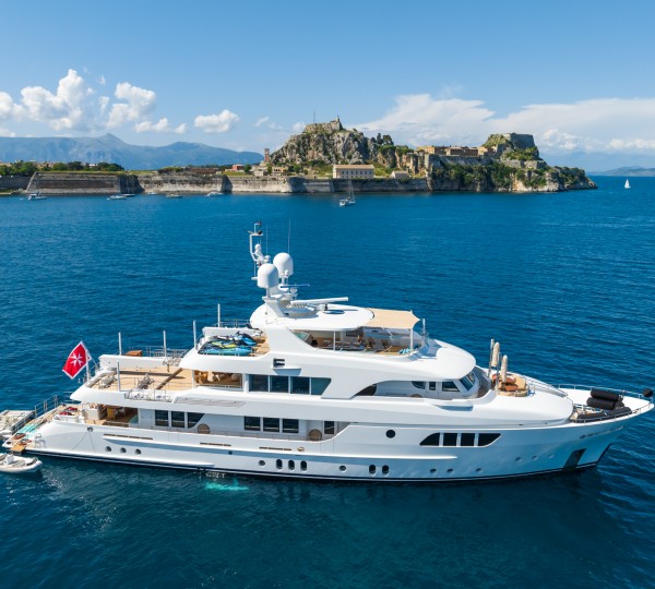 Motor Yacht SERENITY