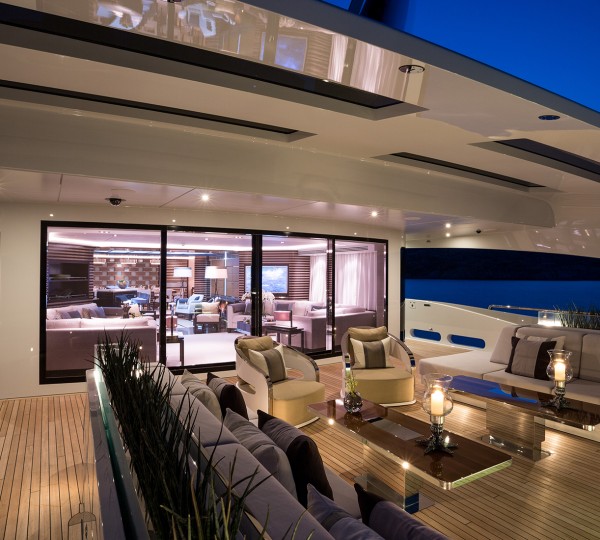 Saloon And Exterior Seating 