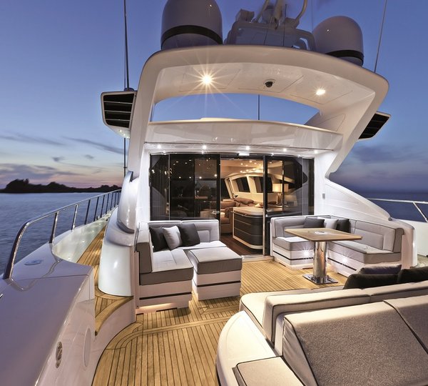 Spacious Aft Deck