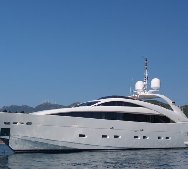 Whispering Angel Exterior