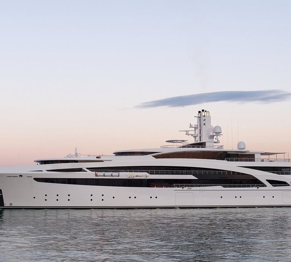 The 101m Yacht I DYNASTY