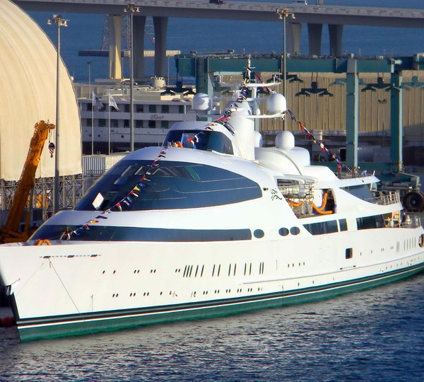 The 141m Yacht YAS