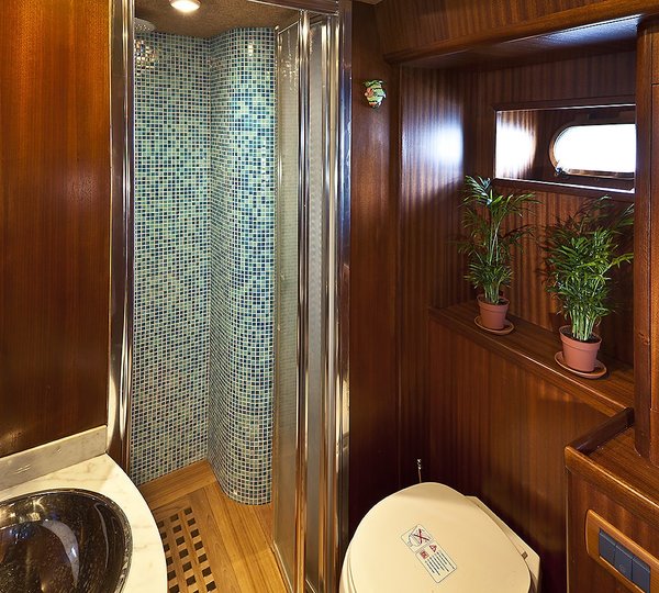 The 20m Yacht MYOSOTIS