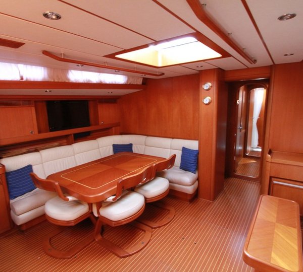 The 21m Yacht CLAUDIA IV