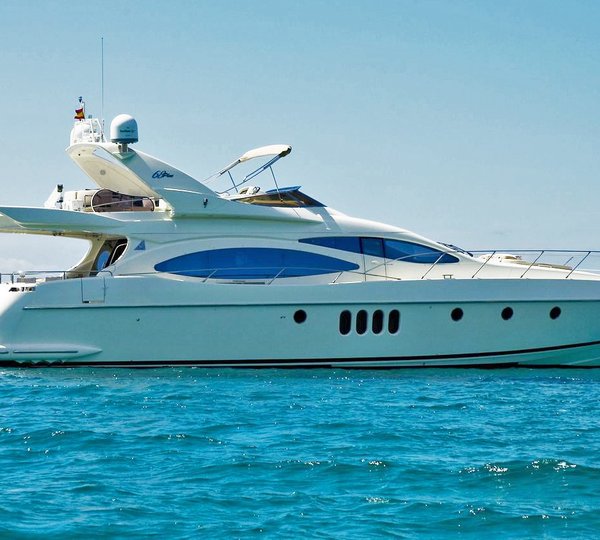 The 21m Yacht LADY RENEE
