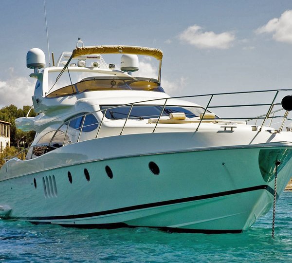 The 21m Yacht LADY RENEE