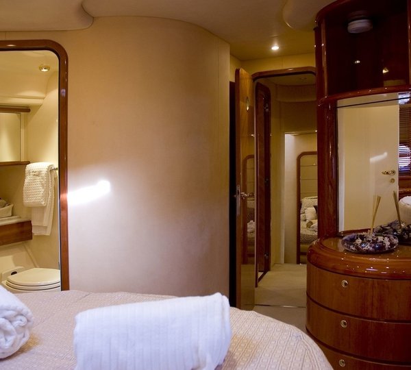 The 21m Yacht LADY RENEE