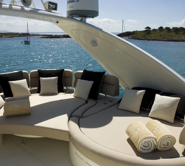 The 21m Yacht LADY RENEE