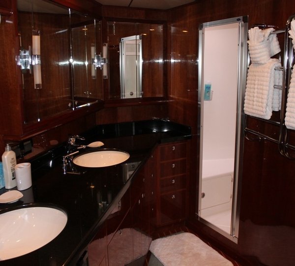 The 23m Yacht BEYOND CAPRICORN