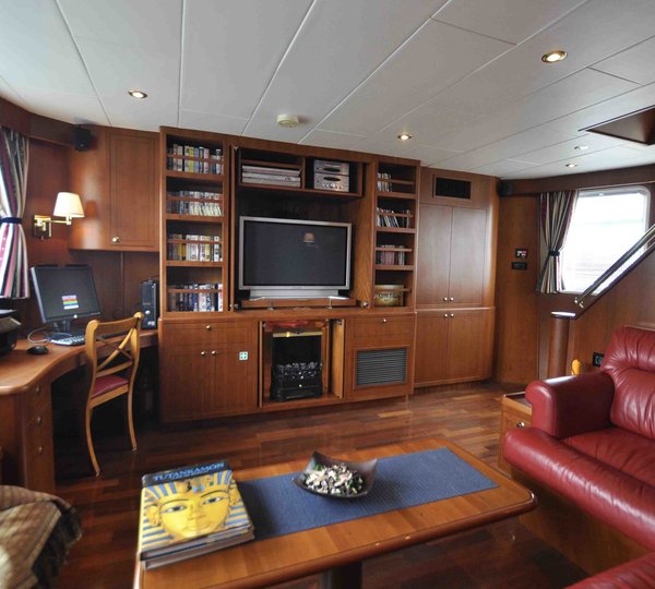 The 23m Yacht DEVILS ADVOCATE