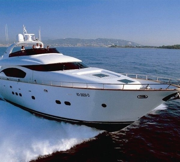 The 23m Yacht FELICITY 777