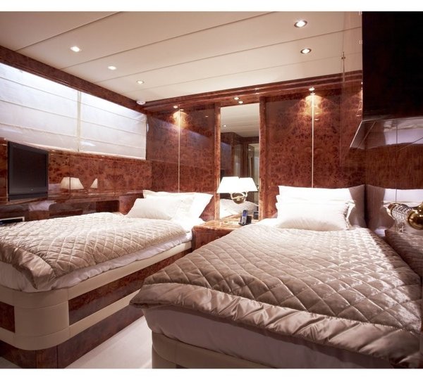 The 25m Yacht OF VILLA ROMANA