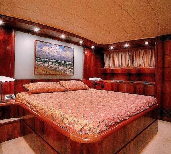 The 26m Yacht CENTO BY EXCALIBUR