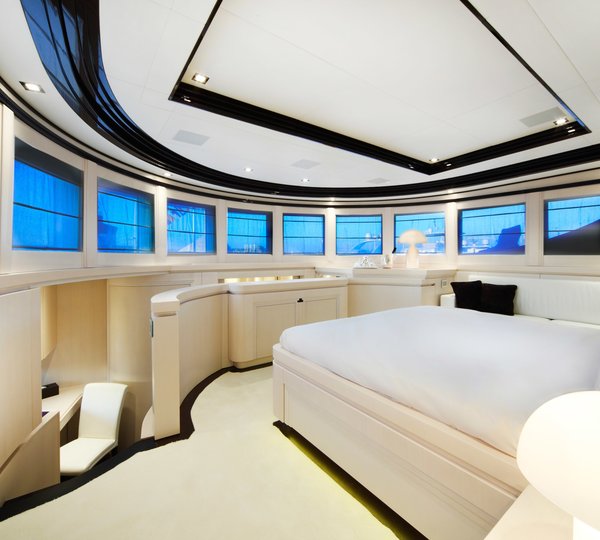 The 26m Yacht SAKATA