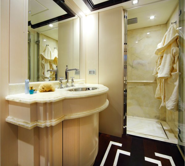 The 26m Yacht SAKATA