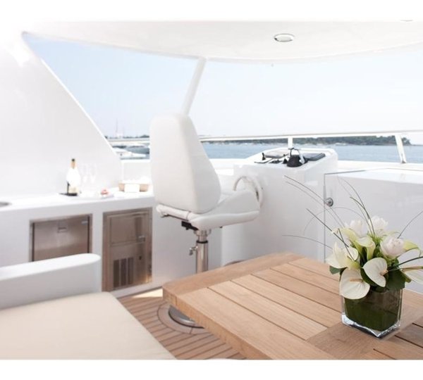 The 27m Yacht BELLE ISLE