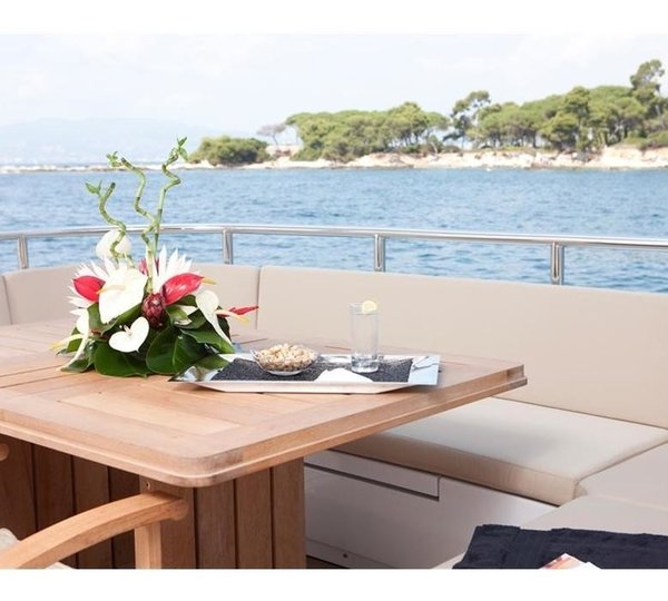 The 27m Yacht BELLE ISLE