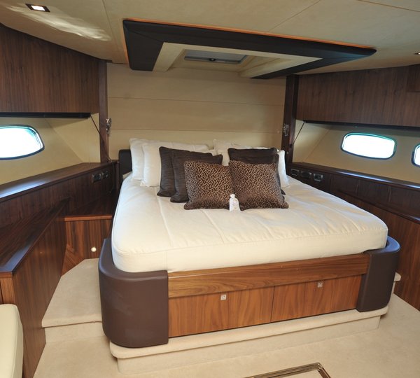 The 27m Yacht GATSBY