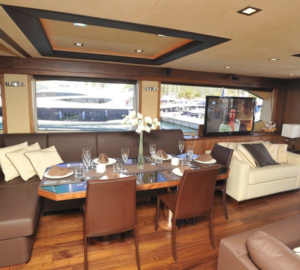 The 27m Yacht GATSBY