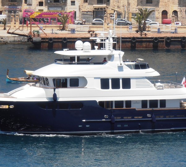 The 27m Yacht SMILING T