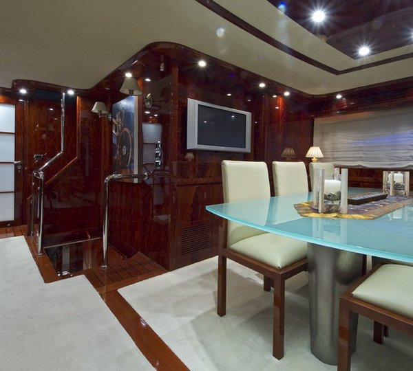 The 28m Yacht MARTELLO